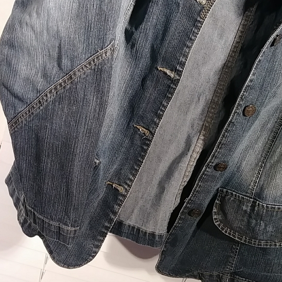 Blue Jean Faded Blazier - Picture 6 of 8